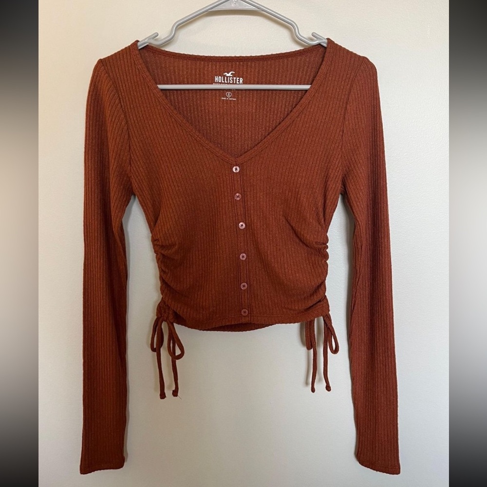 BRAND NEW- Hollister top